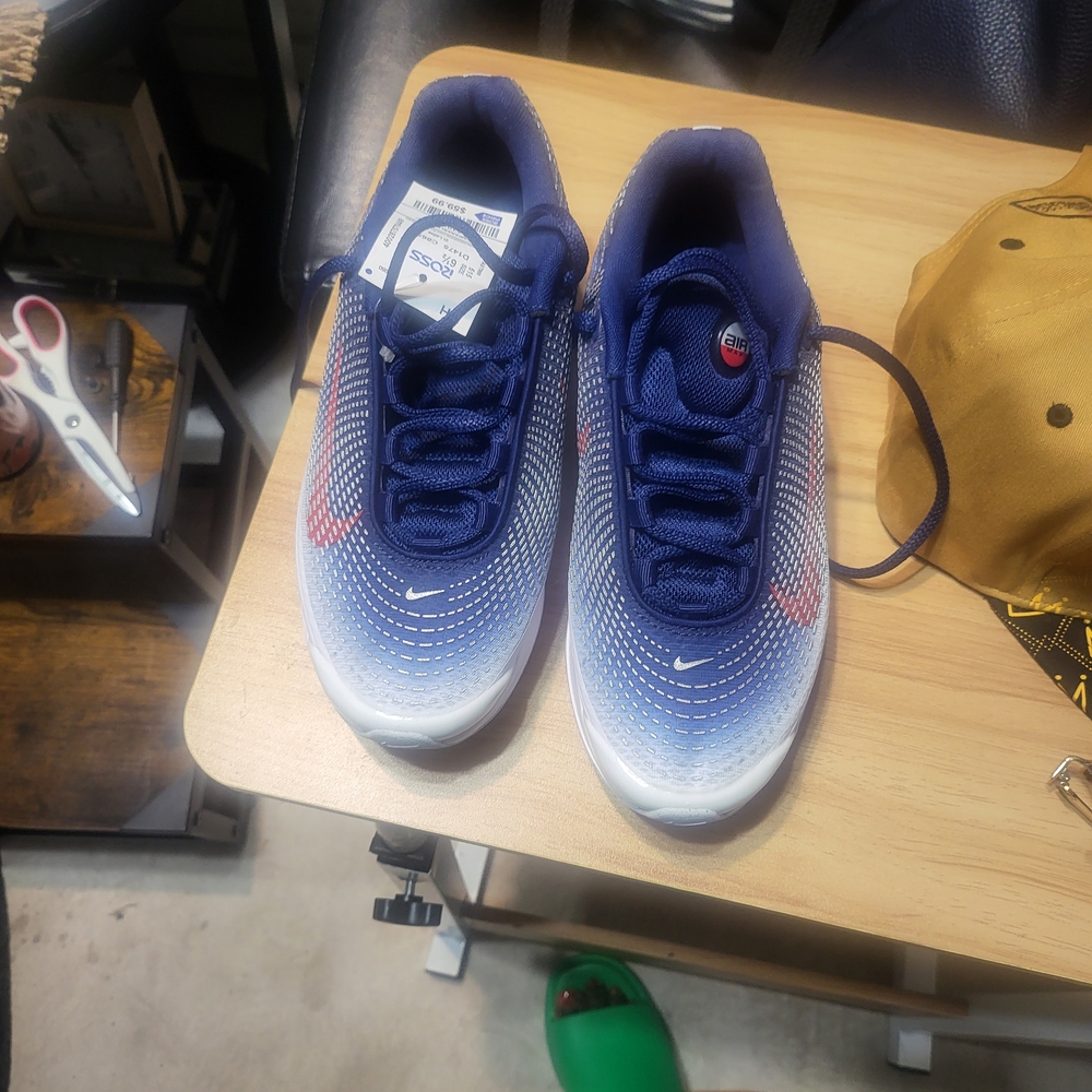 Nike Women's Blue and White Athletic Shoes Sold